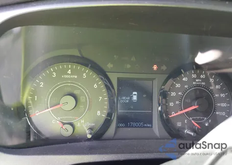 2017 Toyota Sienna Le 8 Passenger from USA, damaged, VIN 5TDKZ3DC1HS813716